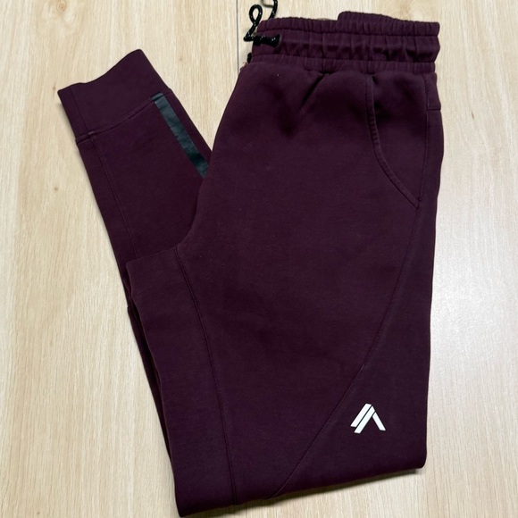 Alphalete Other - Alphalete Joggers